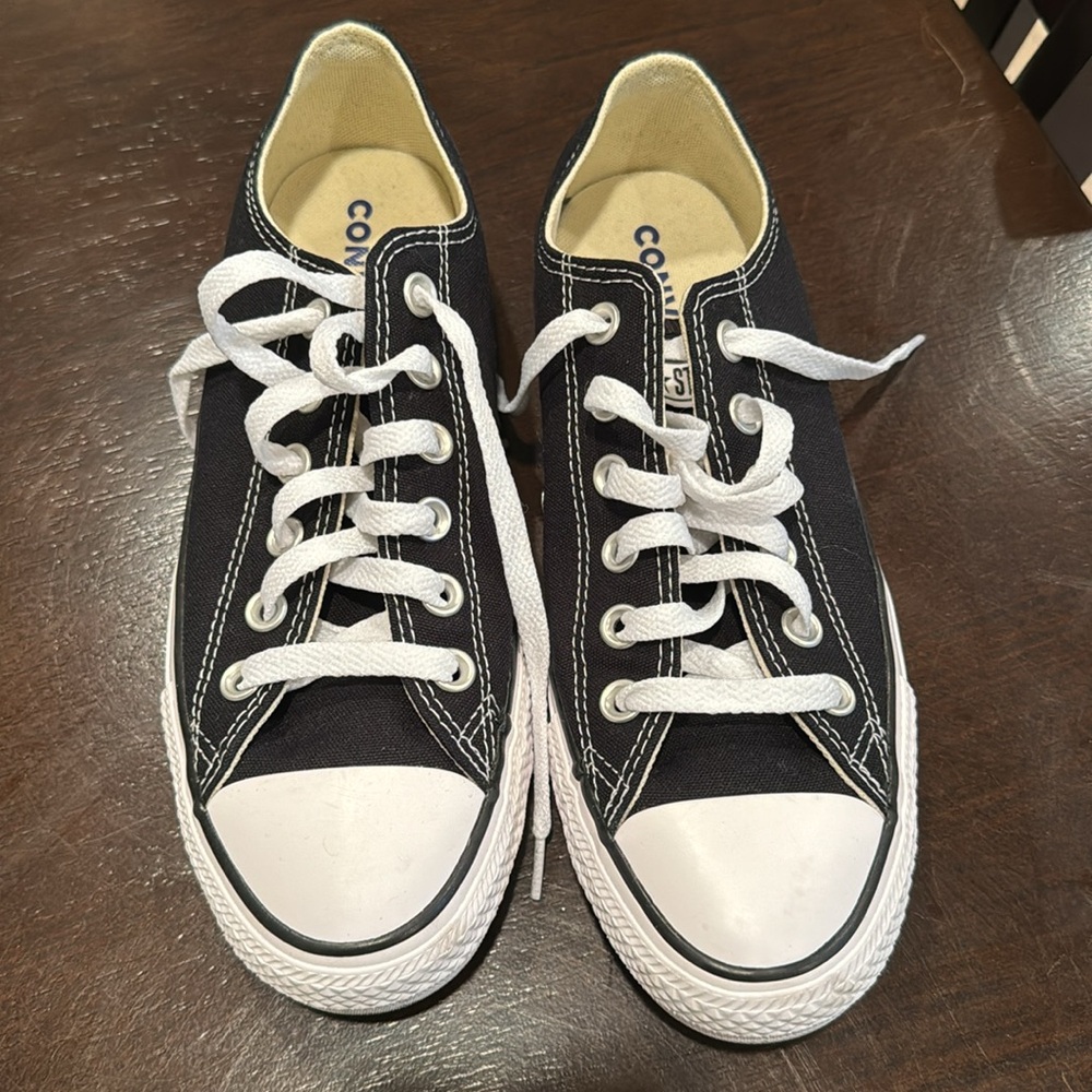 Converse Chuck Taylor All Star Canvas Shoes, women’s size 8
